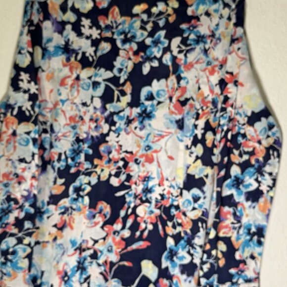 Coldwater Creek No Iron Top Womens Navy Beautiful Floral XL16 - Picture 12 of 14